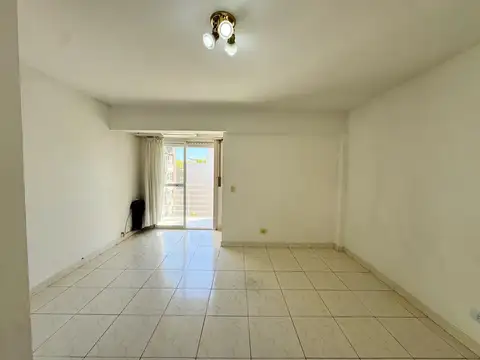 Departamento monoambiente con cochera  céntrico en pleno centro de San Fernando!