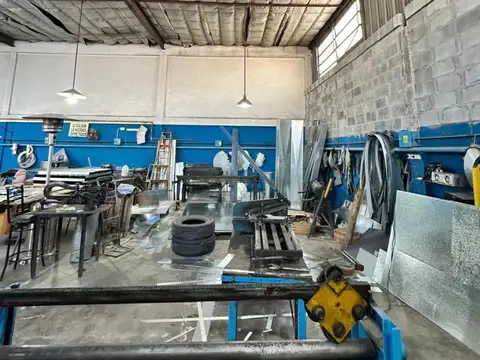 GALPON EN VENTA MERLO NORTE