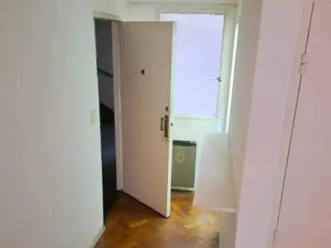 Arenales 1900 , Piso 6