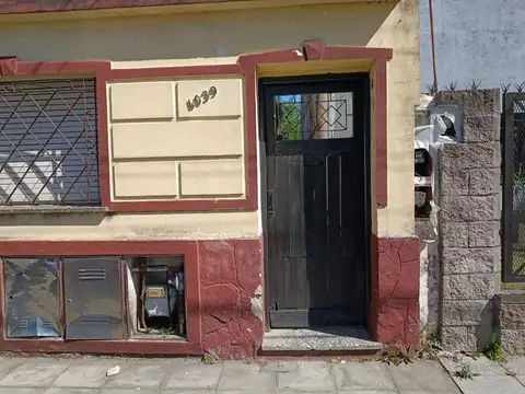 PH 3 AMBIENTES EN VENTA CON QUINCHO ESCALADA LANUS