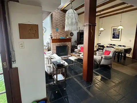 Casa - Venta - Argentina, Lanús - AV. REMEDIOS DE ESCALADA DE SAN MARTIN 3068