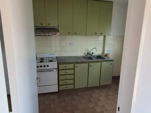 Departamento en alquiler OROÑO 200