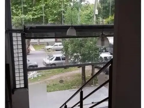 Local 200 m2 aprox. Avda Libertad