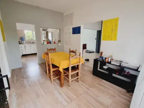 Casa 3 ambientes con 1 baño