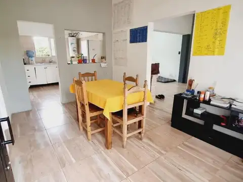 Casa en Venta con 5 cocheras