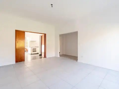 Depto Tipo Casa 5 ambientes con 2 baños