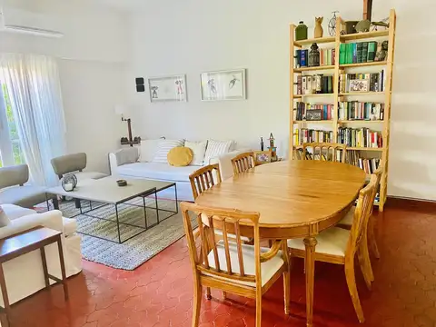 Depto Tipo Casa 5 ambientes con 2 baños