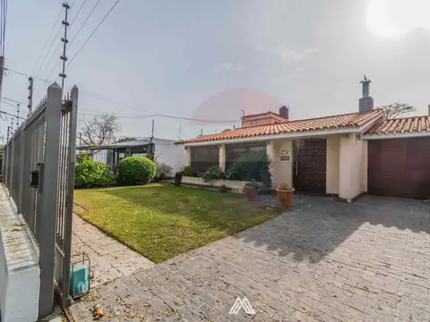 ALQUILER CASA con piscina en Punta Gorda, 4 dorm