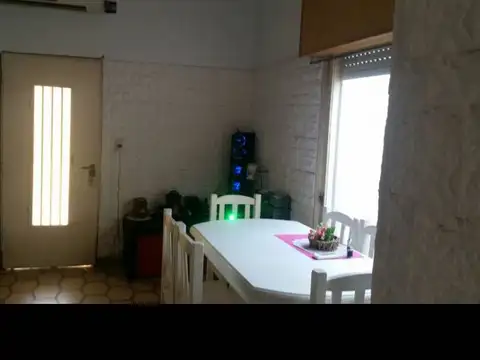 Depto Tipo Casa en Venta en Ramos Mejia, USD 80.000