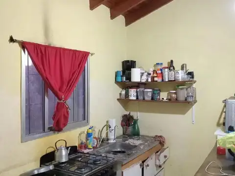 Casa 3 ambientes con 1 baño