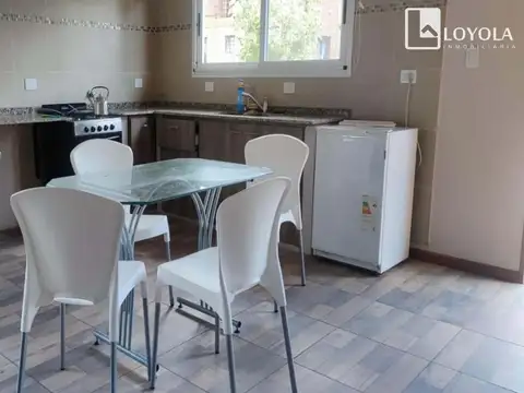 Casa en Alquiler en Barranca Colorada, $ 800.000