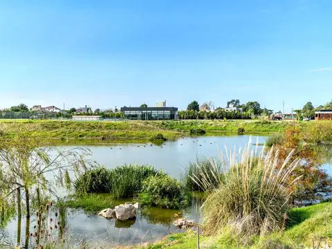 Terreno en venta en La Cercania