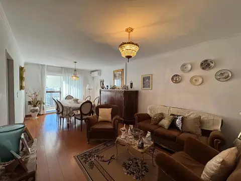 Venta departamento 3 dormitorios Abasto semipiso frente