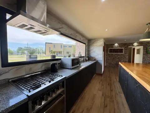 Casa en Venta al Oeste