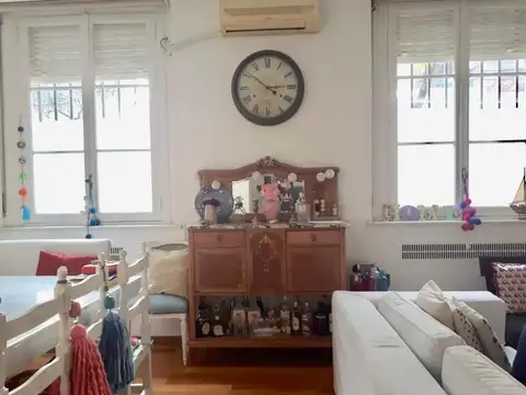 EXCELENTE DEPTO 3 AMB C/DEP Y PATIO MUY LUMINOSO EN RECOLETA