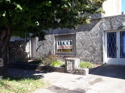 CASA Y DEPTO. IDEAL PARA DOS FAMILIAS