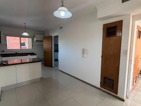 Departamento en Alquiler con 2 cocheras