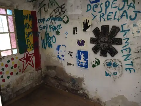 Casa 5 ambientes con 1 baño