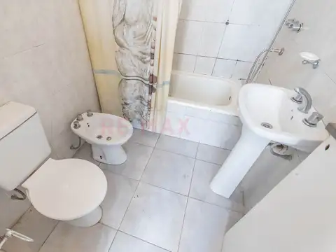 VENTA PH 3 AMB P/REFACCIONAR CON AMPLIO FONDO