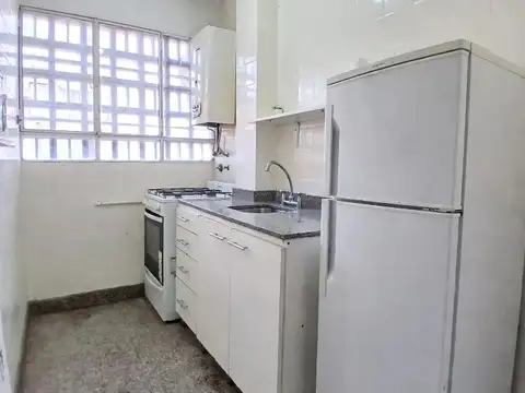Gascon 1000, Piso 9