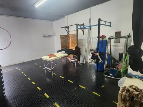 Casa 2 ambientes con 2 baños
