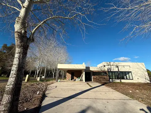 Casa en Venta en Área 60, USD 190.000