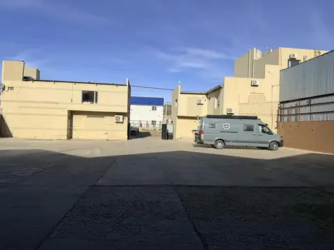 Galpon en Alquiler 50  mts Fondo