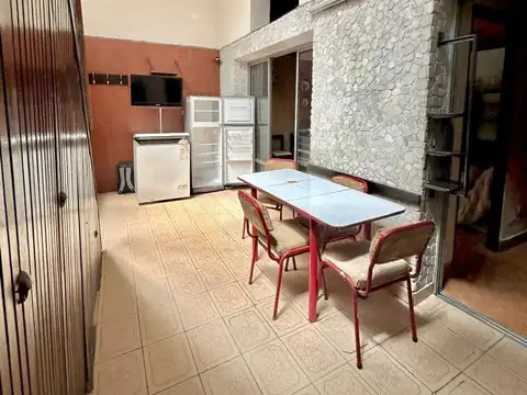 Depto Tipo Casa 2 ambientes con 1 baño