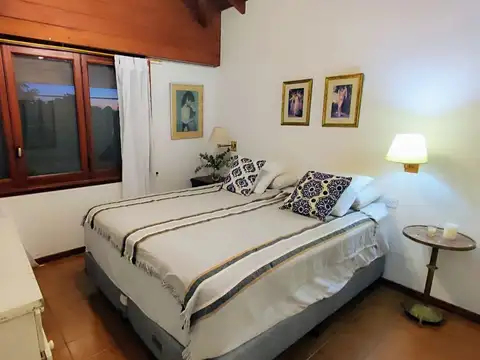 Depto Tipo Casa 4 ambientes con 2 baños