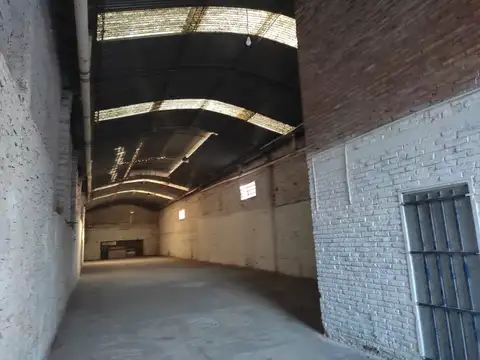 Galpon en Venta 8,66  mts Frente