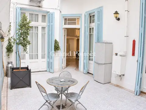 Venta - Semipiso de 4 Ambientes con Patio Excelente Estado San Telmo
