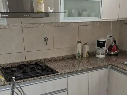 Teodoro García 3700 Chacarita Casa 5amb U$435.000