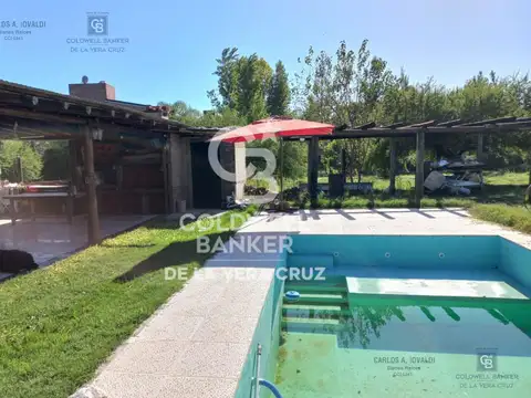 Propiedad de Categoría en Colastiné Norte 4 Dormitorios - Piscina