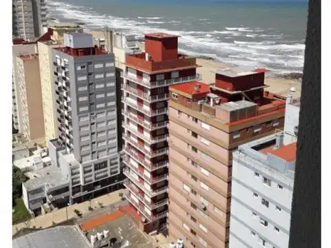 Alquiler por invierno departamento 1 ambiente Miramar. Edificio Playa II