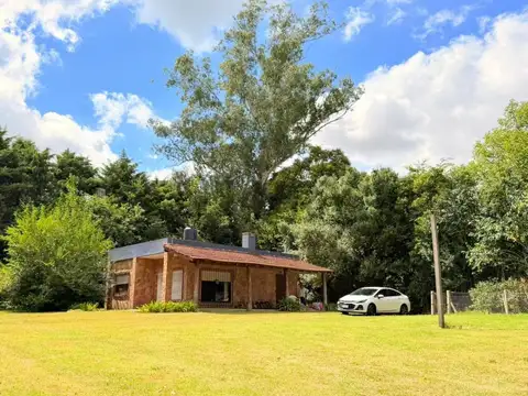 VENTA CASA-LOTE 1800 m2-ZELAYA PILAR