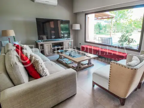 Casa en Venta al Suroeste
