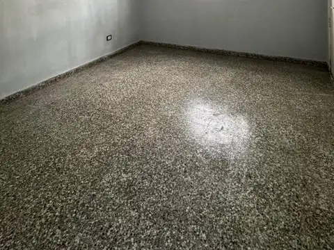 CASA EN VENTA - MERLO