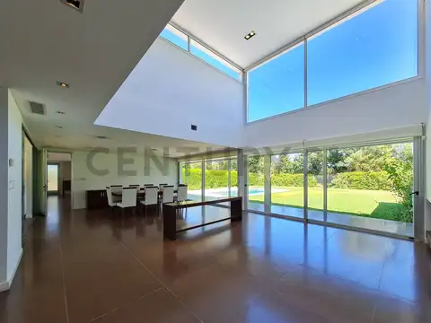 Casa en Venta en Manuel B Gonnet, USD 550.000