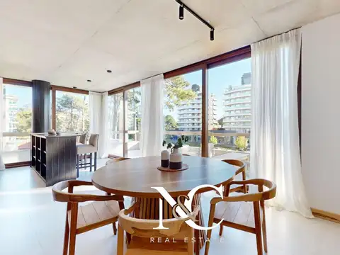 Luxury Parc, Av Bunge  al 1500