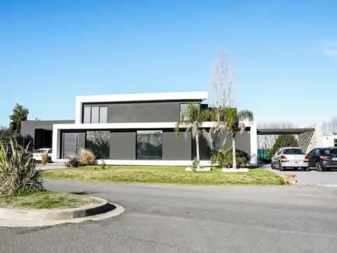 CASA VENTA GRAL. RODRIGUEZ "HARAS SAN PABLO" 