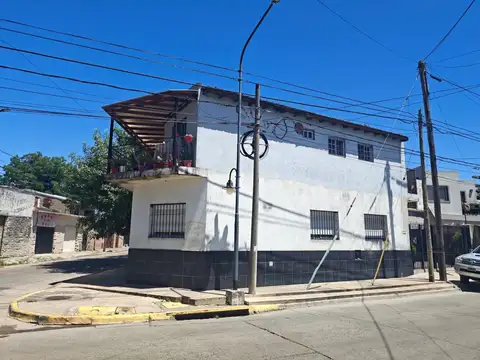 Casa para 2 familias en venta 5 ambientes en Tigre