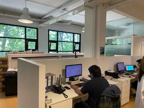 Oficina en Alquiler en Palermo Hollywood con cochera incluida.