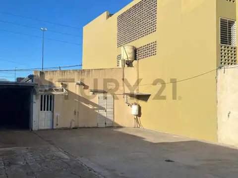 131 e/ 46 y 47 700, Piso 719