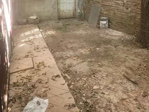 CASA A 100 MTS DE BLAS PARERA
