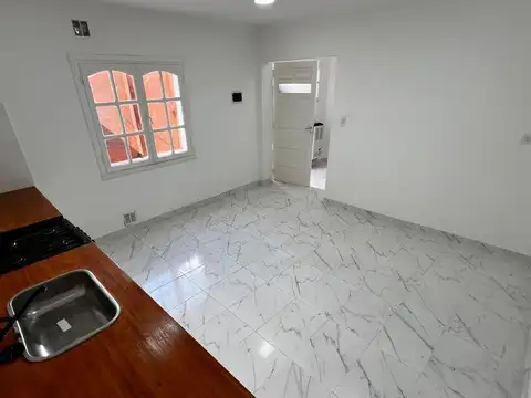 Depto Tipo Casa en Venta de 2 ambientes