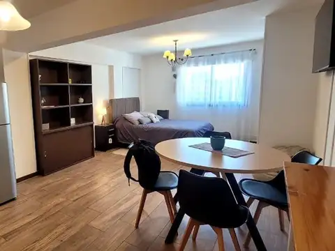 Ada María Elflein 100