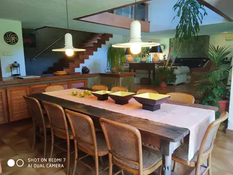 Casa 4 ambientes con 4 baños