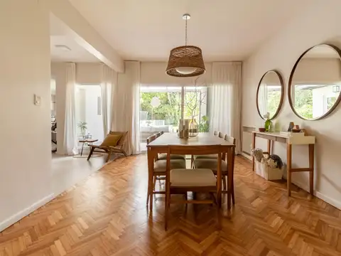 Casa en Venta con 1 cochera