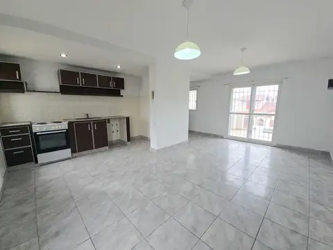 Departamento 3 amb. balcón y esp. para auto - La Pampa y Ayacucho