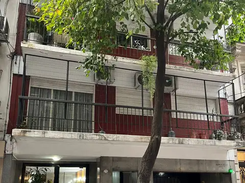Departamento con terraza y parrilla en Recoleta